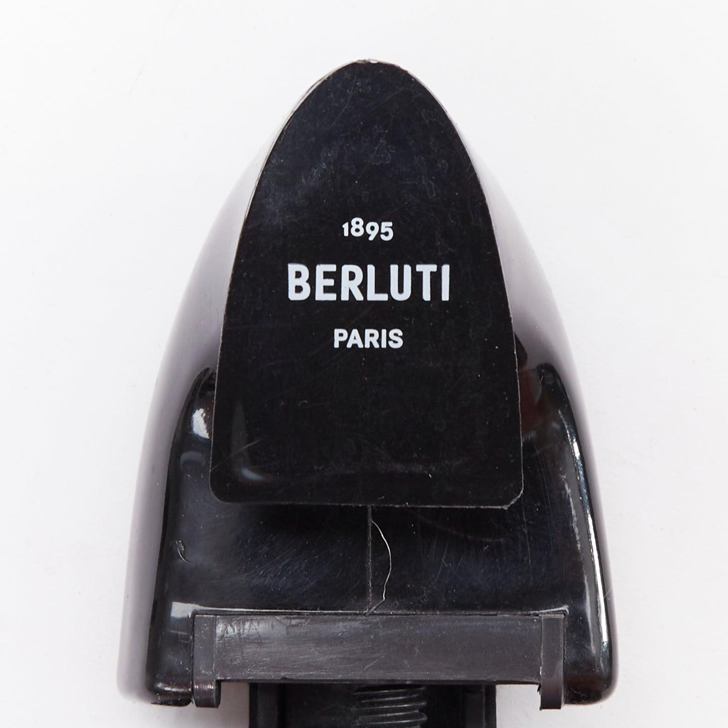 BERLUTI black plastic white logo shoe tree pair EU42 For Sale 2