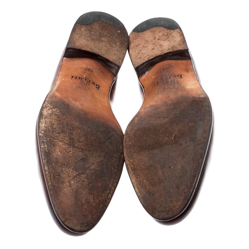 Berluti Cognac Brown Leather Signature Stitched Slash Oxfords Size 44 In Good Condition In Dubai, Al Qouz 2