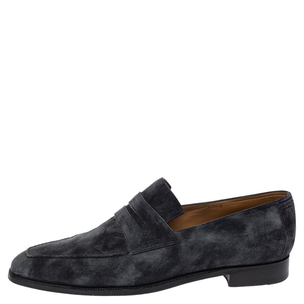 Exquisite and well-crafted, these Berluti loafers are worth owning. They have been crafted from soft suede and they come flaunting a dark grey shade. The Penny loafers are ideal to wear all day.

Includes:Original Dustbag
