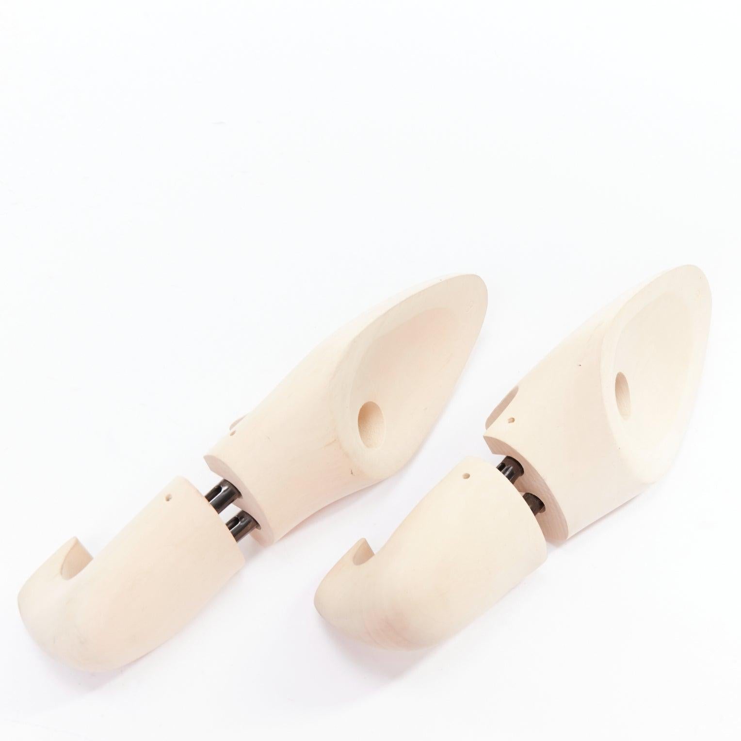 BERLUTI light beige wooden shoe tree pair UK8 EU42 For Sale 4