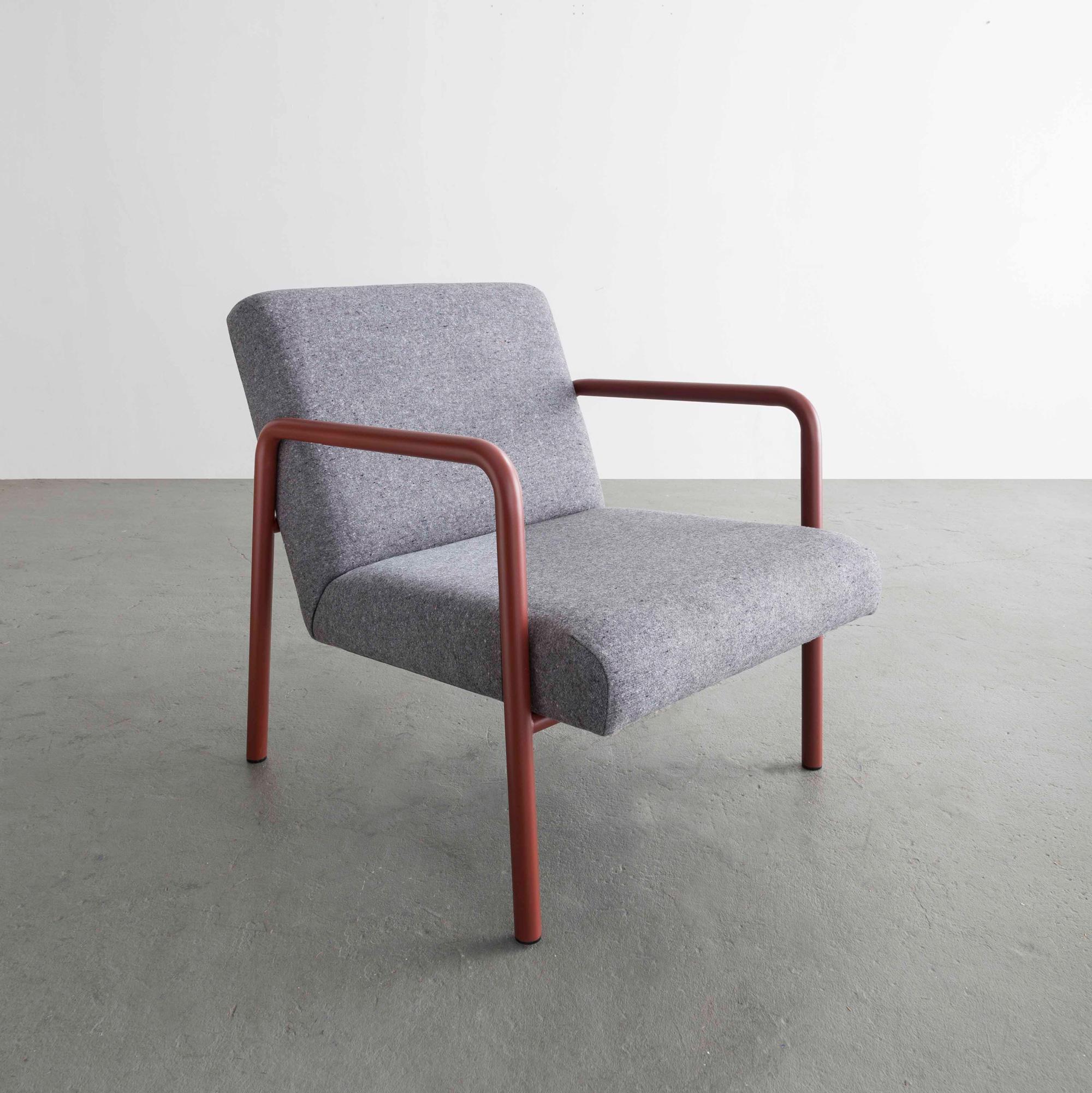 Berm Lounge Chair, Powder Coated Steel, Felt, Boucle, or COM COL Upholstery  In New Condition For Sale In Brooklyn, NY