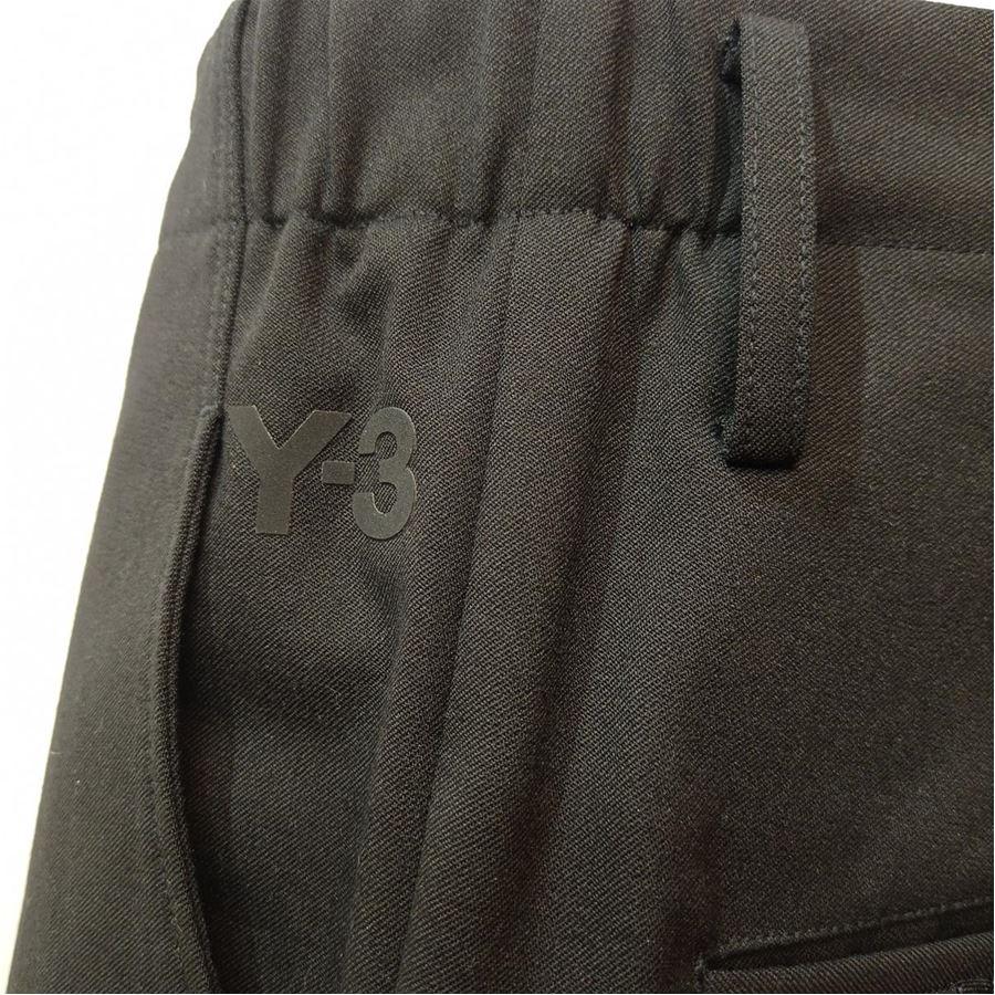 Black Y-3 Yamamoto Bermuda shorts size M For Sale