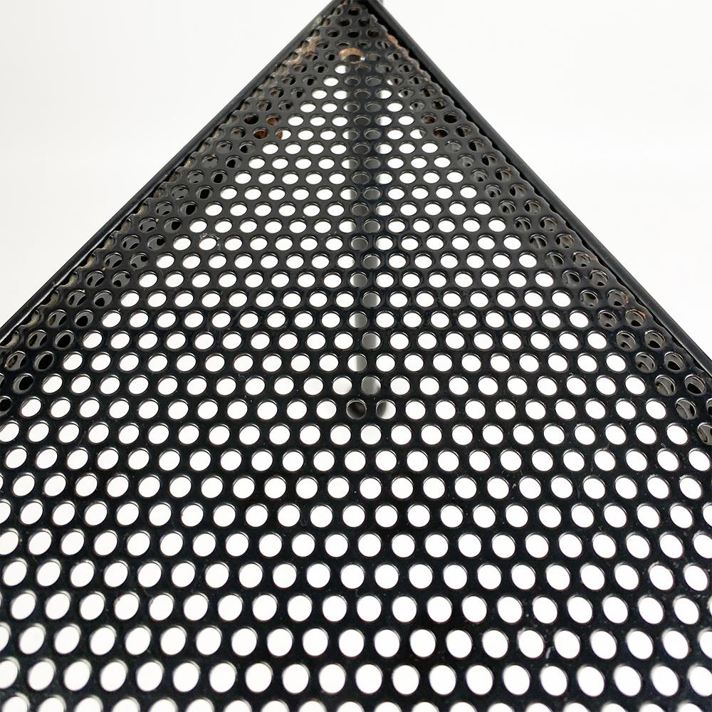 Bermudas chair, design by Carlos Miret for Amat, 1986. In Good Condition In FERROL, ES