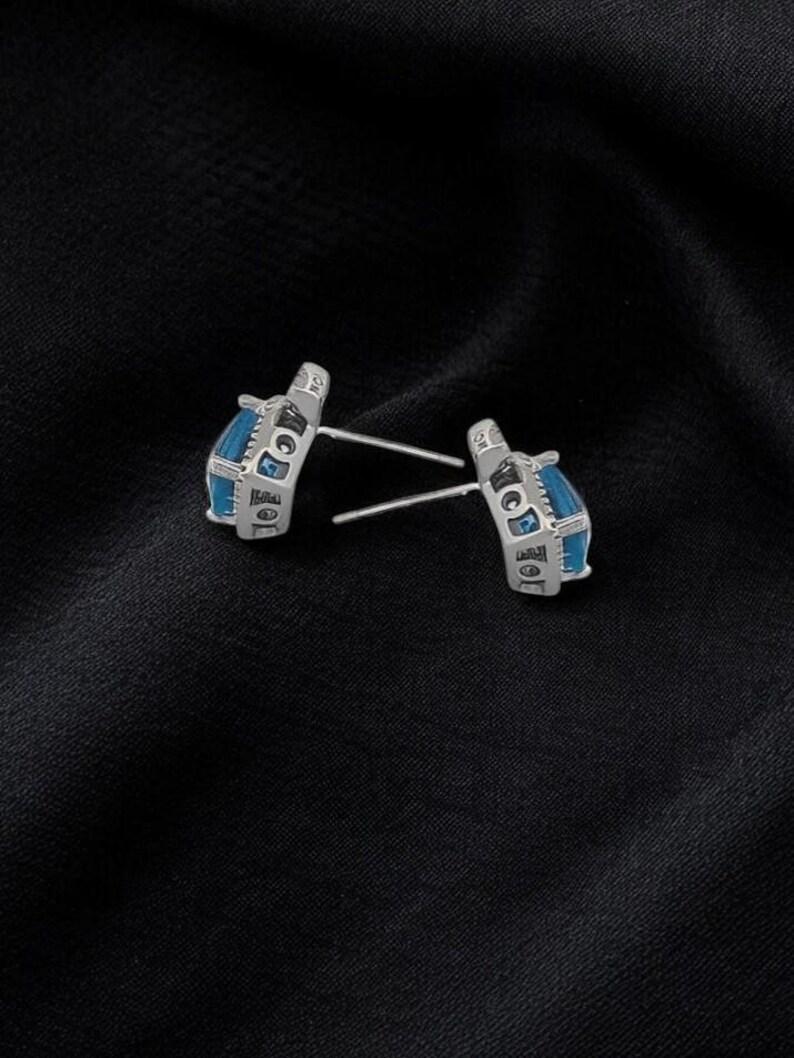 Artisan Bernadette .23 Ctw Blue Topaz 14k White Gold Stud Earrings Sterling Silver For Sale