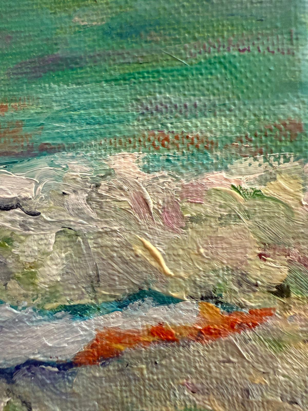 Scène de plage provençale contemporaine à l'huile sur toile par l'artiste néerlandaise Bernadette Van.  Signé sur le côté droit du châssis.

Cette œuvre d'art capture une scène de plage sereine avec un mélange intrigant de calme et d'éclat. Une