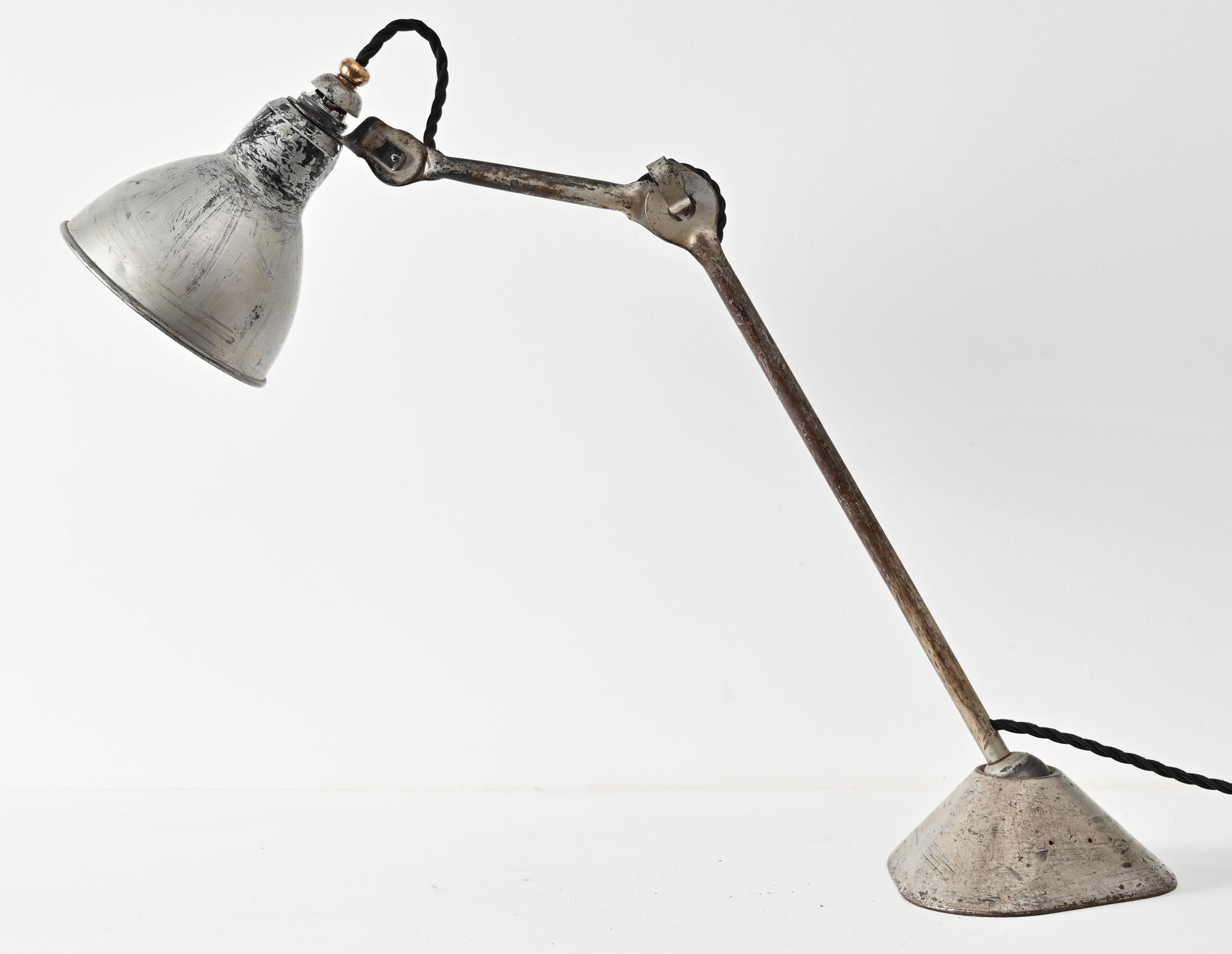Bernard Albin Gras Schreibtischlampe Modell 205 um 1930 im Angebot 11