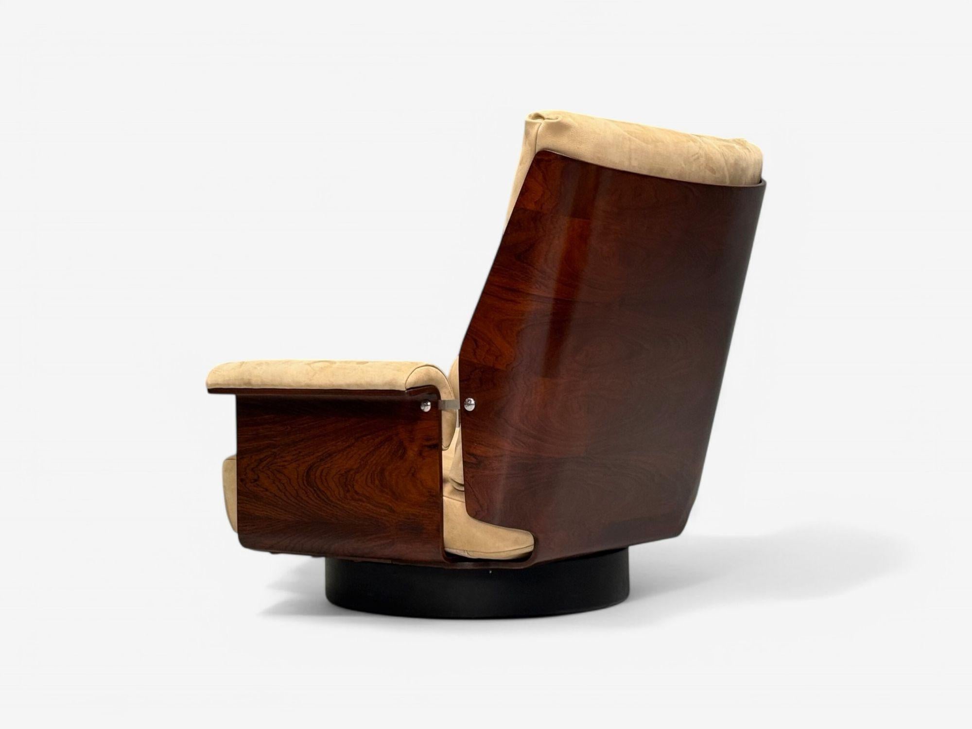 Bernard Brunier, French Mid-Century Modern, Rosewood, Suede, Low Lounge Chairs (chaises longues basses) en vente 2