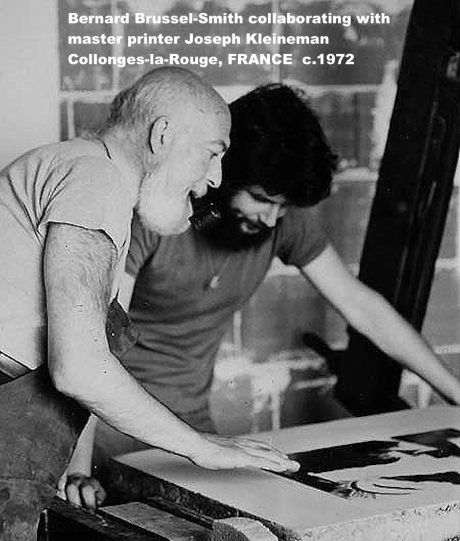 COLLONGES la ROUGE Lithographie en pierre signée, village français de Corrèze, paon colombe en vente 1