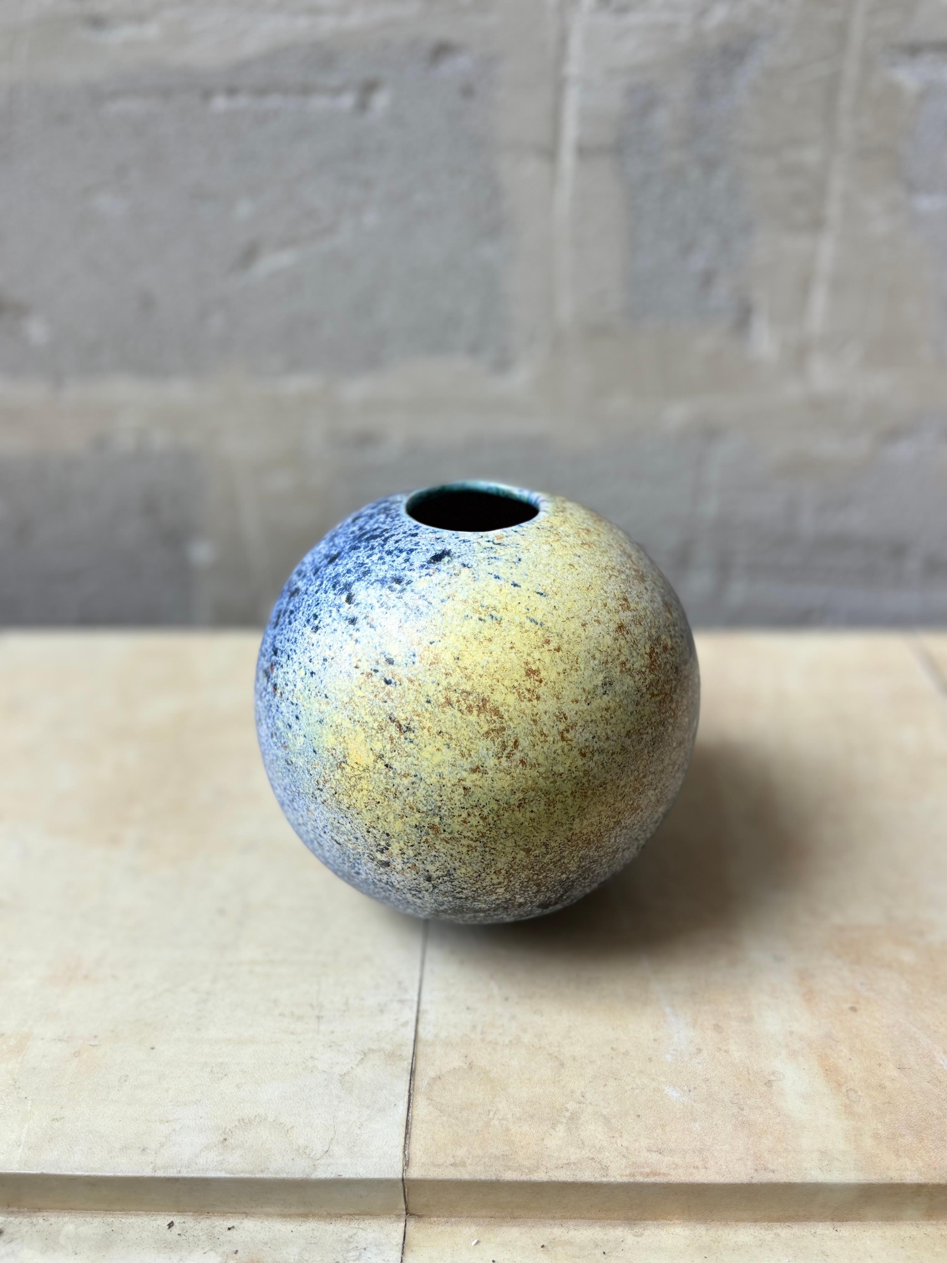 Moderno Vaso Bernard Buffat in vendita