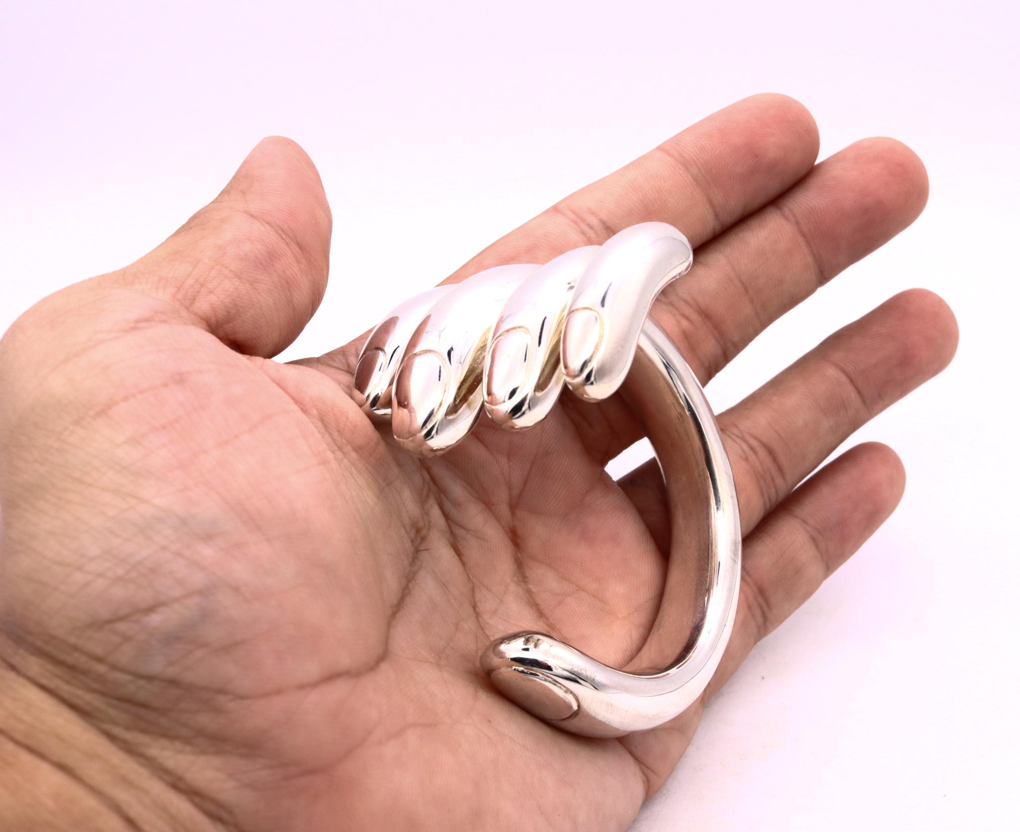Bernard Delettrez 2012 Roma Massive Handgeformtes Manschettenarmband aus Sterlingsilber in Sterlingsilber (Moderne)