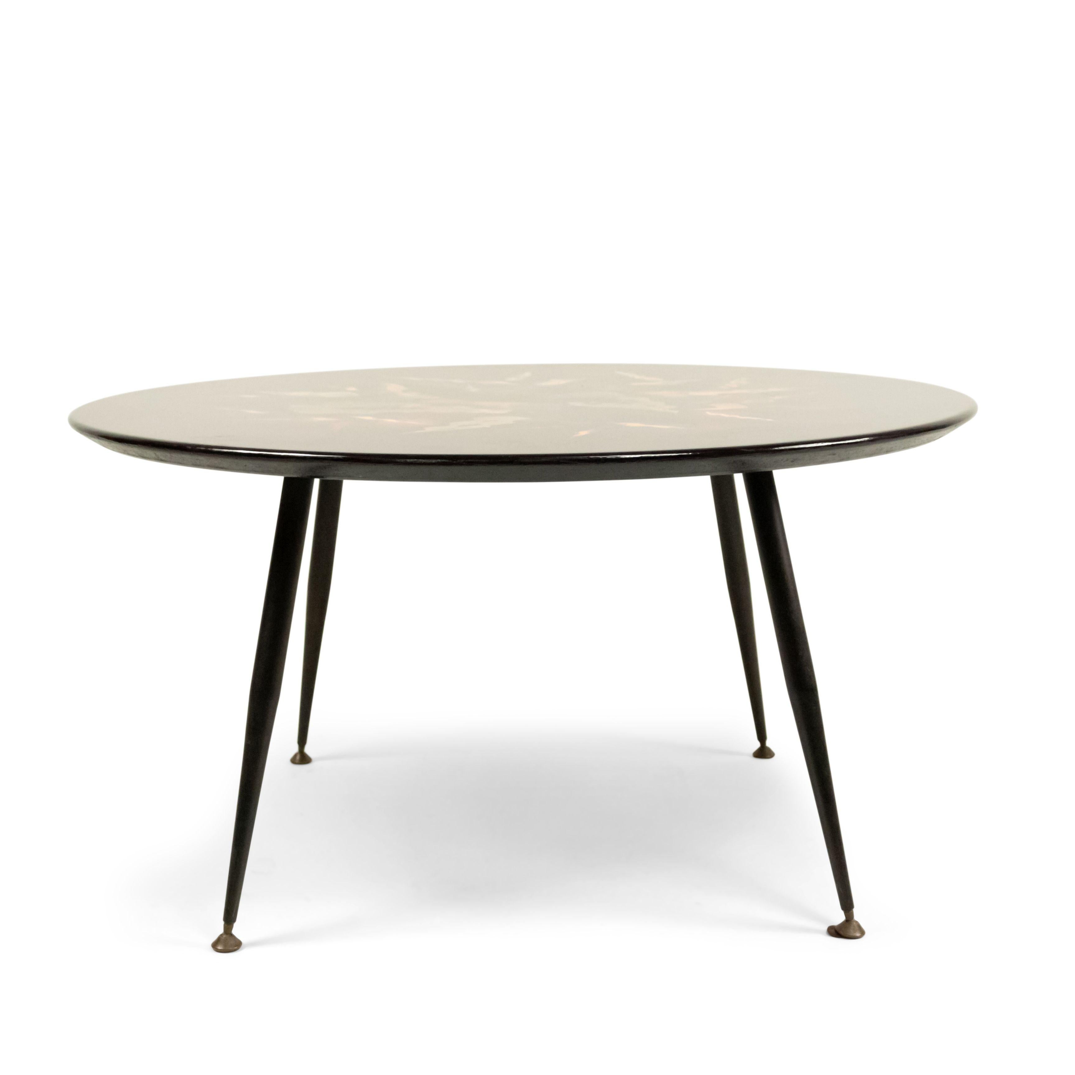 Mid-Century Modern Table basse laquée géométrique française du milieu du siècle dernier de Bernard Dunand en vente