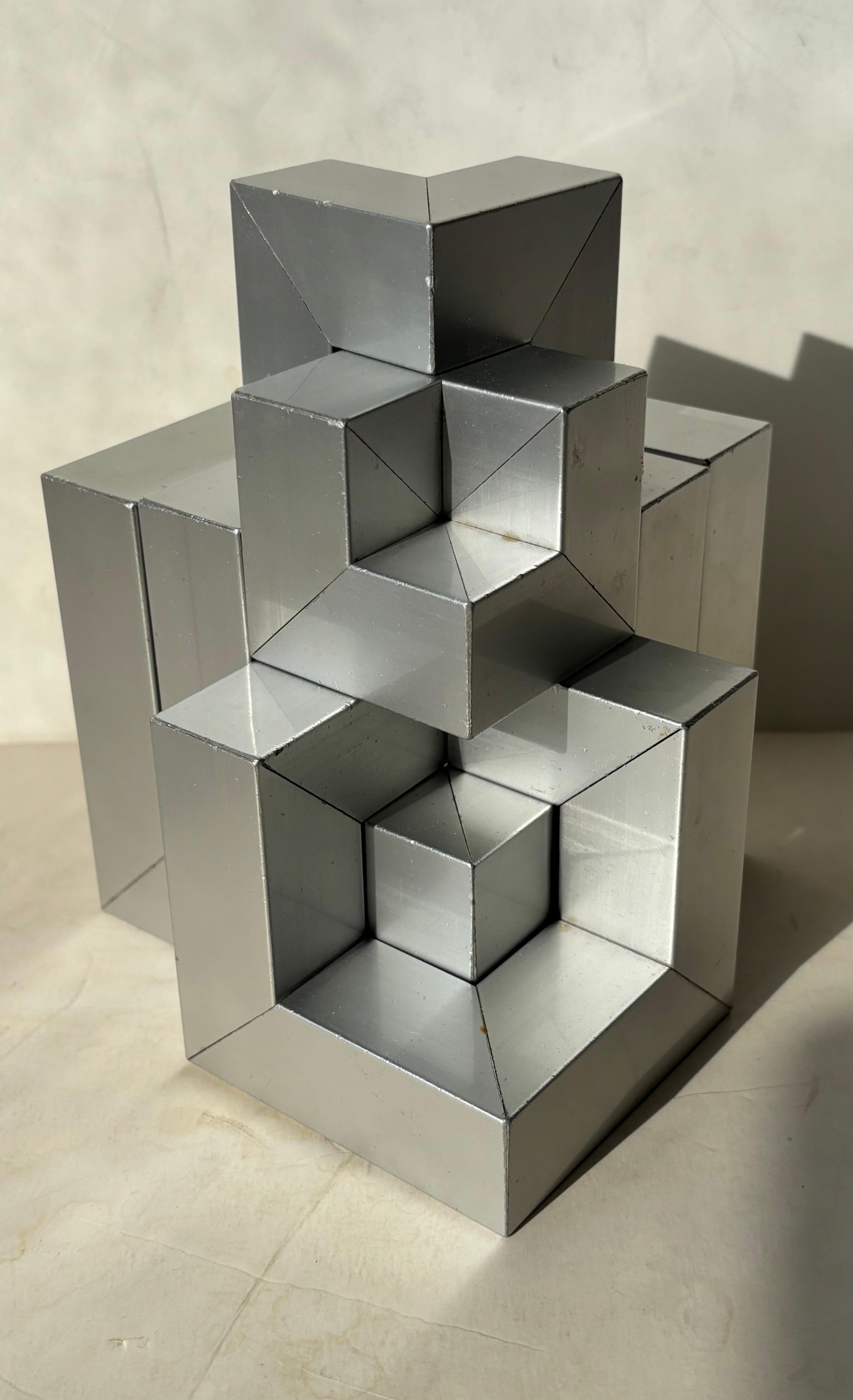 Oggetti in metallo Bernard Girette puzzle in alluminio scultura astratta, titolo  Le Pentac . in vendita
