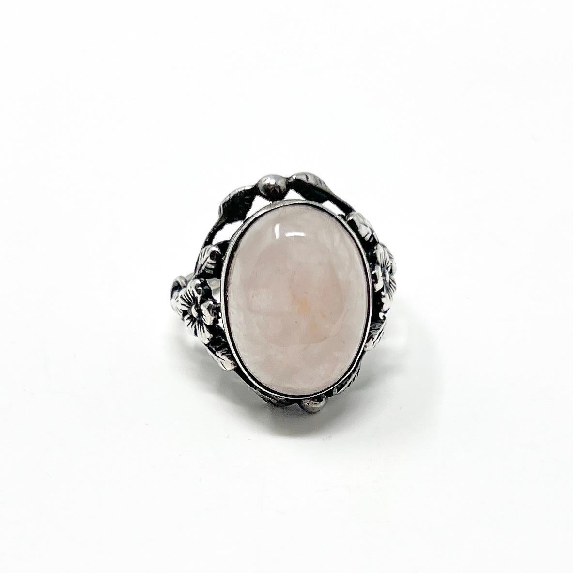 Donna Bernard Instone Attribuito c.1940 Argento e quarzo rosa Vintage Arts and Crafts in vendita