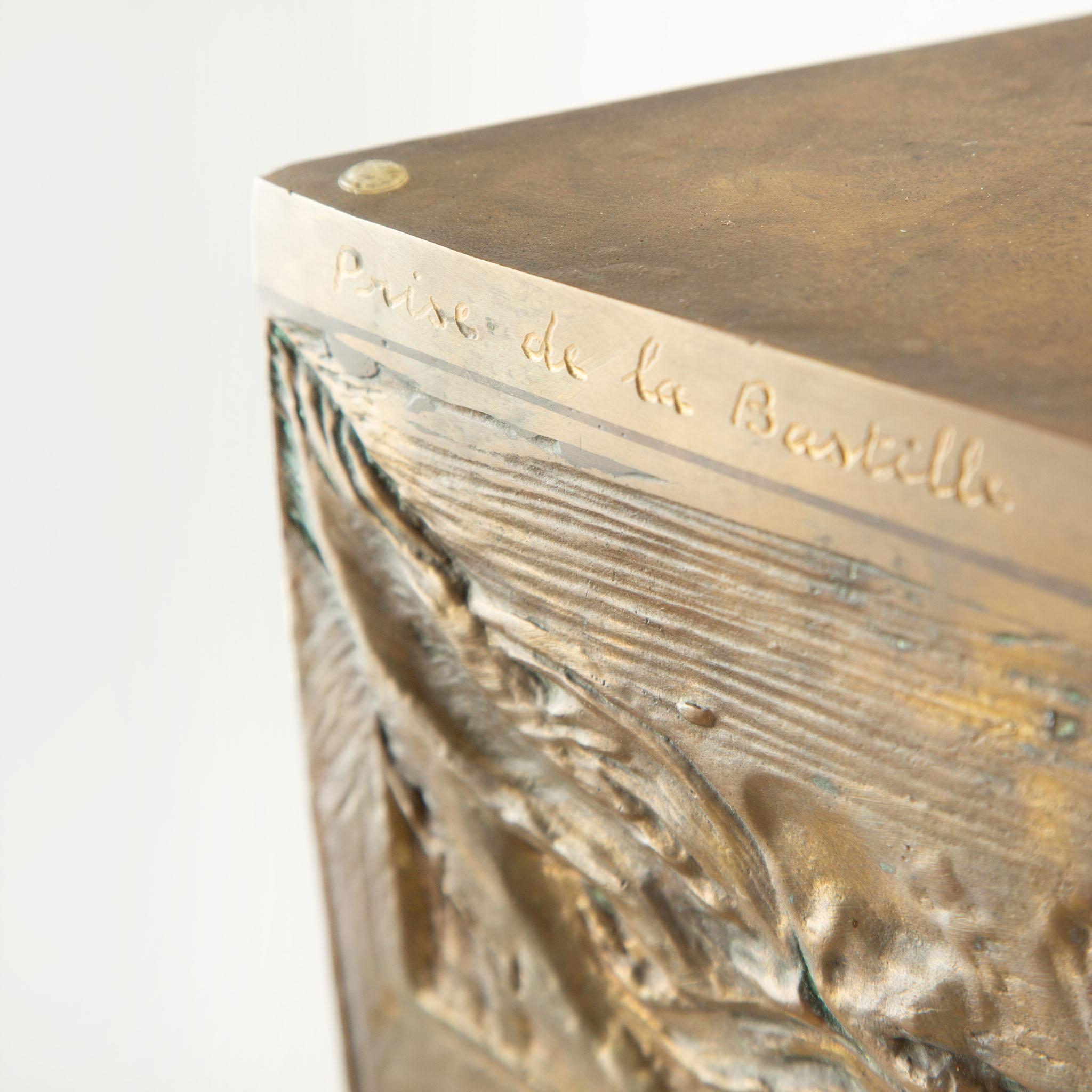 Bernard Jobin Bronze Relief Beistelltische mit Revolutionären und Ginkgo-Motiven im Angebot 8