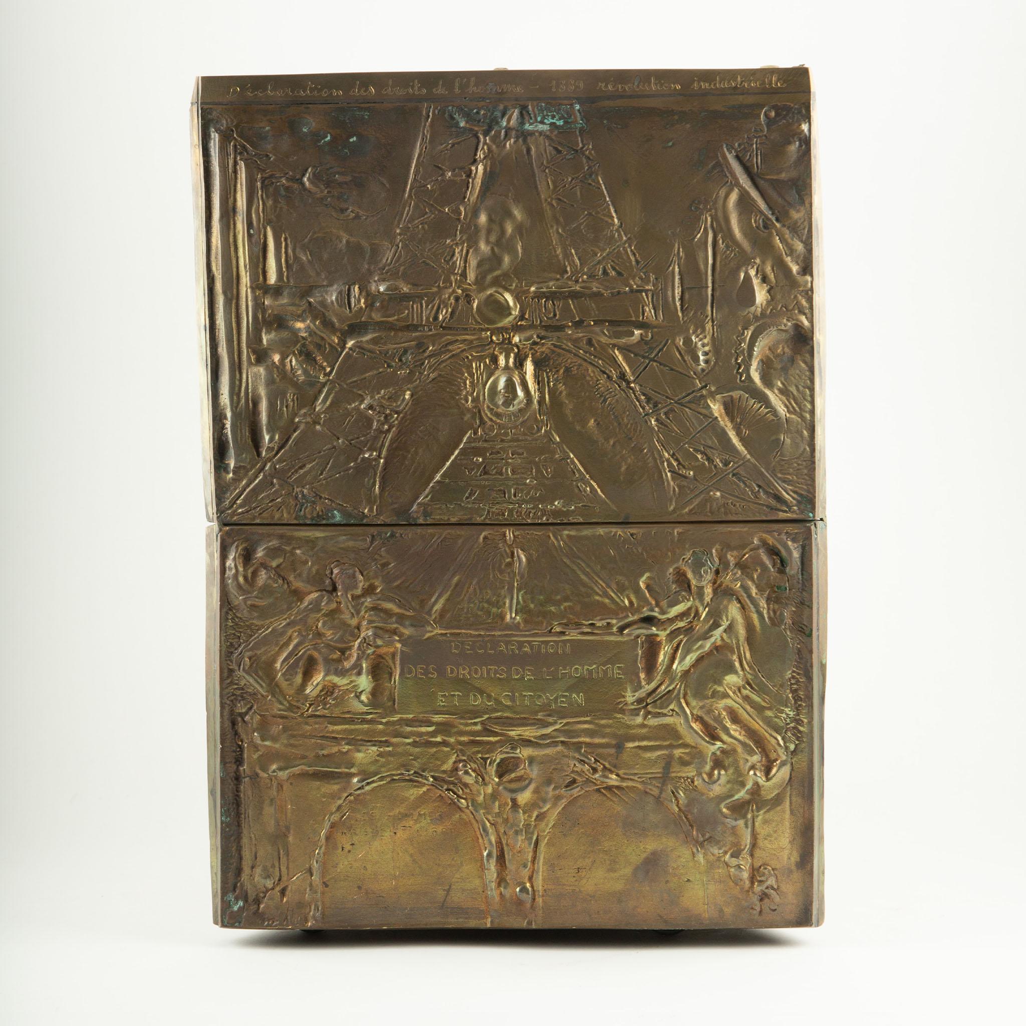 Bernard Jobin Bronze Relief Beistelltische mit Revolutionären und Ginkgo-Motiven im Angebot 1
