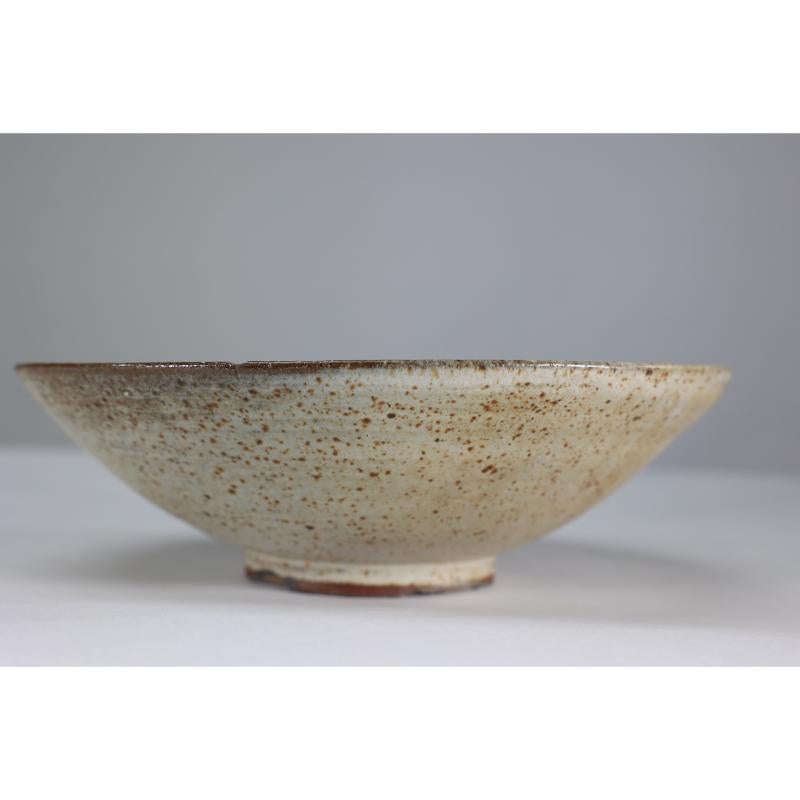 Bernard Leach attr St Ives Pottery. A Japanese inspired reduced stoneware bowl. For Sale 1