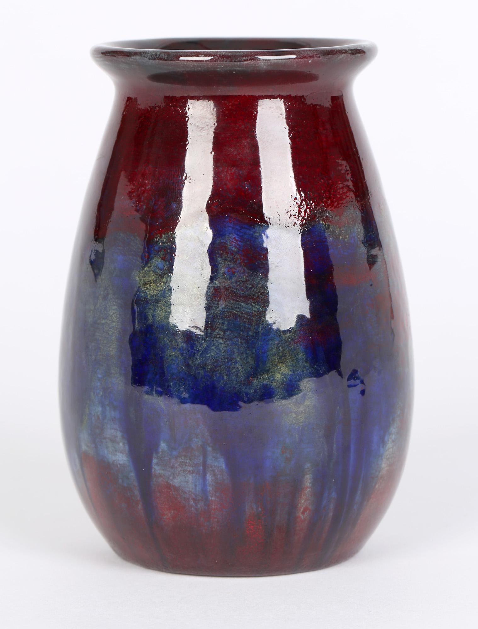 Vase en poterie d'art émaillée flambée Art Nouveau Bernard Moore en vente 4