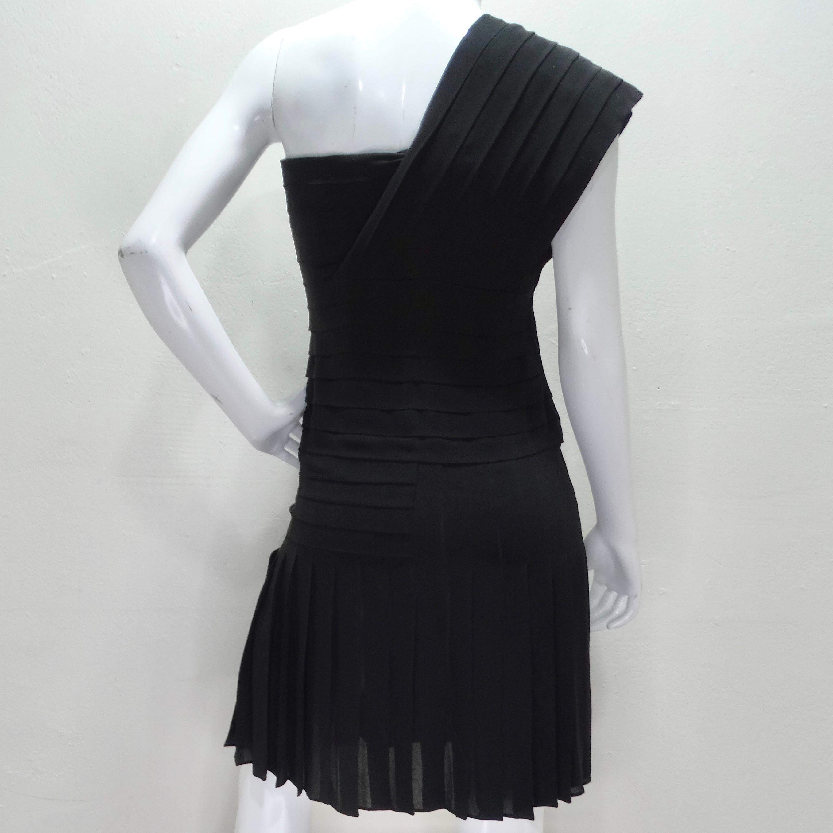 Bernard Perris 1980er Jahre Asymmetrisches, mit Sternstickerei besticktes Kleid im Angebot 2