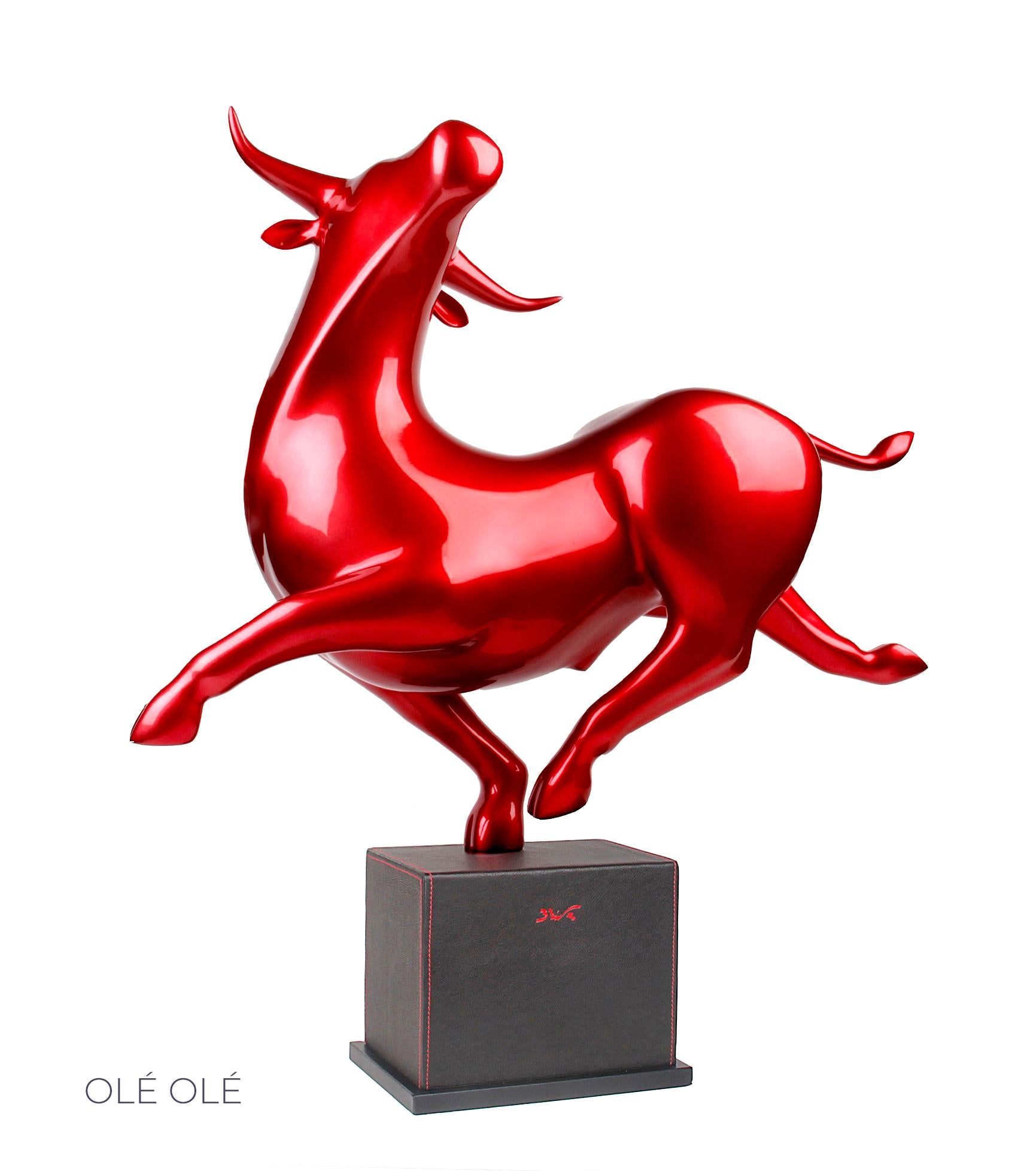 Bernard Rives   Red Bull  Ole Ole original resin sculpture For Sale 1