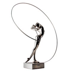 Bernard Rives Golf „Silver Swing“ – Originalskulptur aus Kunstharz