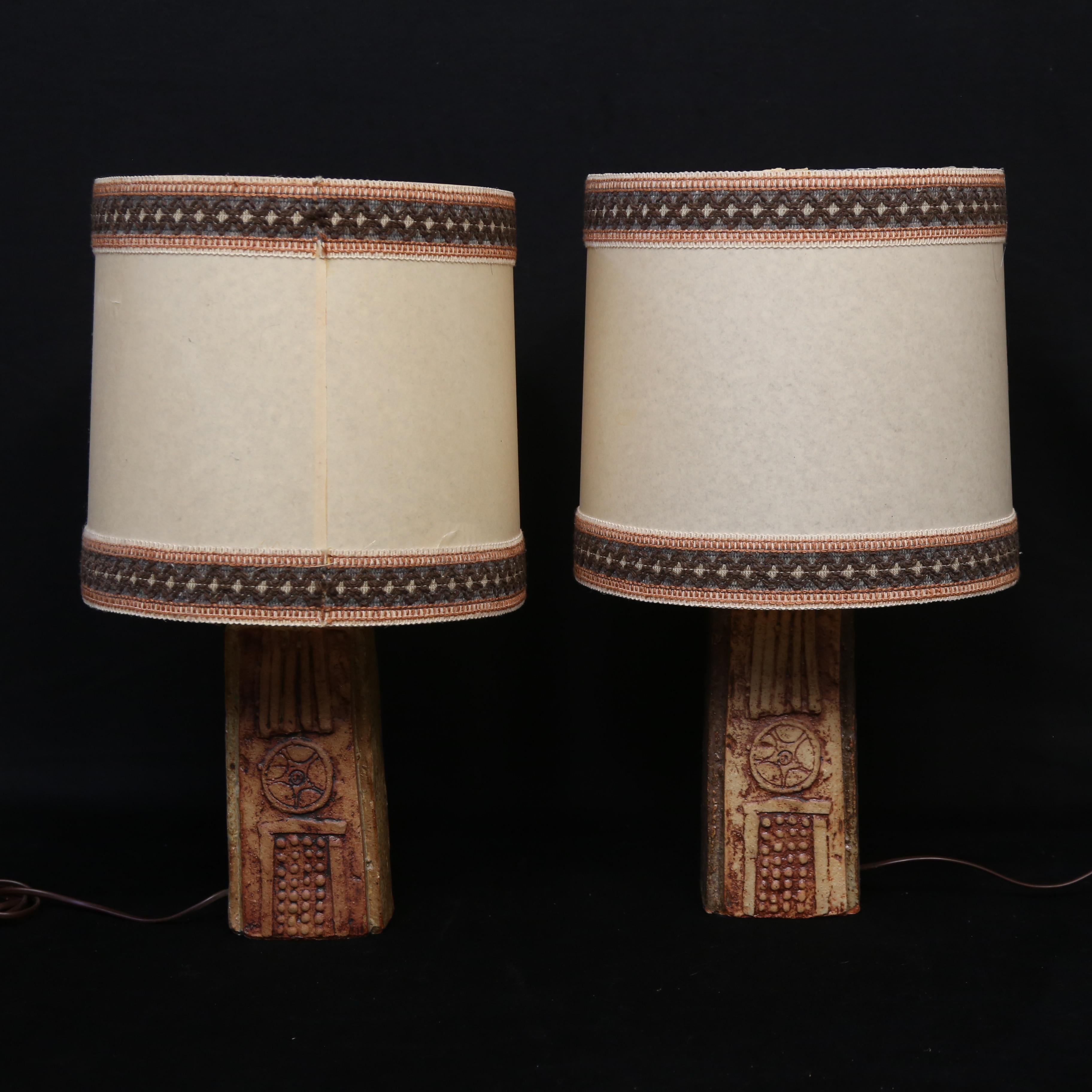 Bernard Rooke ceramic table Lamps a pair Signed England 1960 In Good Condition For Sale In Paris, FR