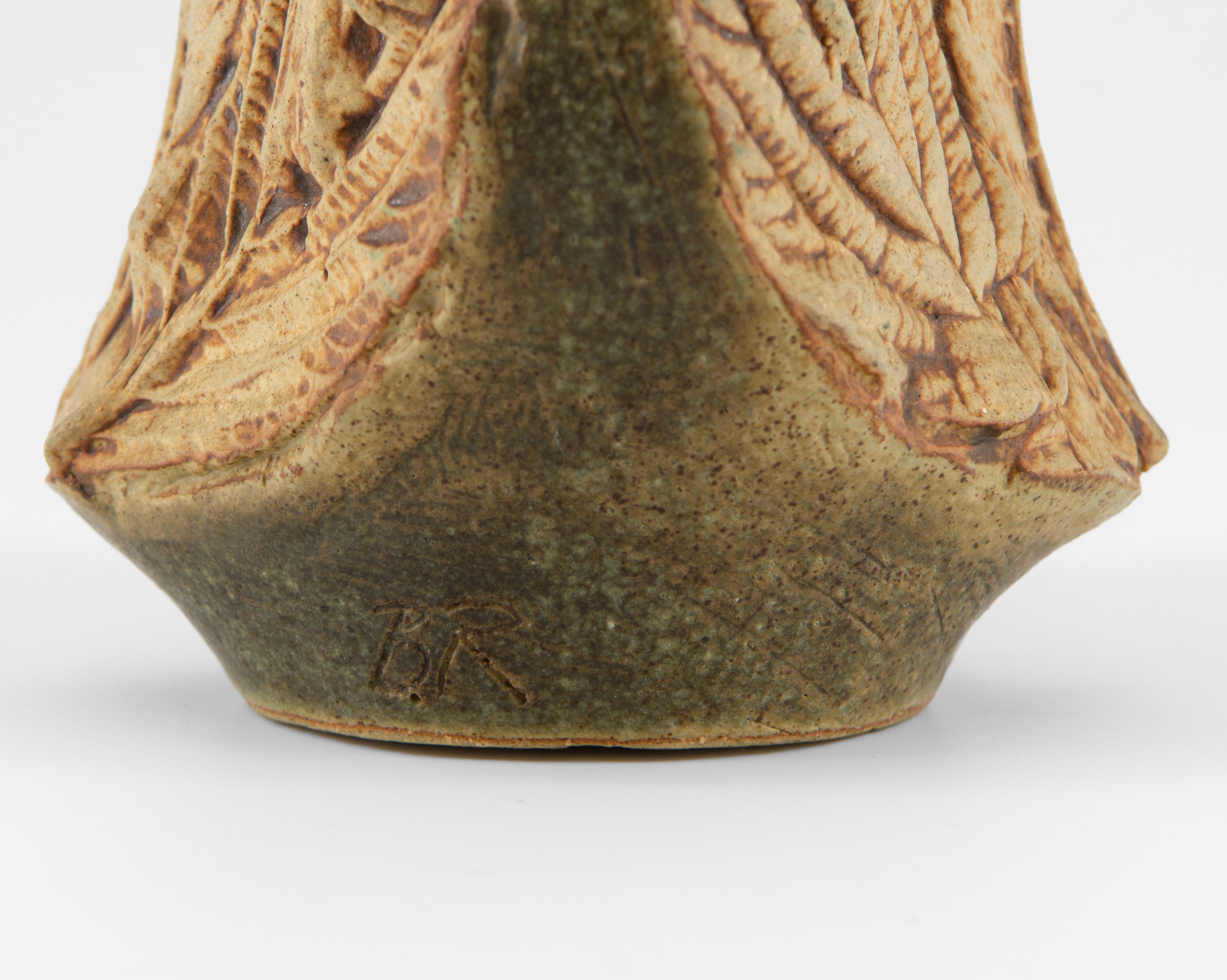 Bernard Rooke Kleine Studio Pottery Nature Vase  (Handgefertigt) im Angebot