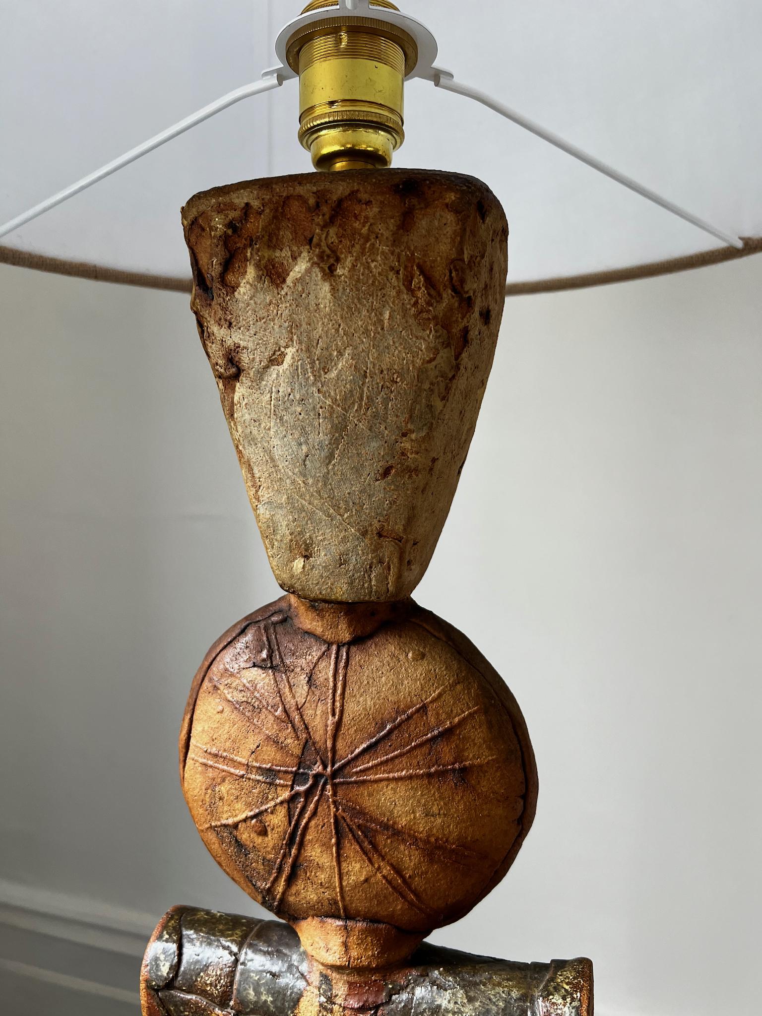 Bernard Rooke Studio Keramik-Totem-Lampe, England [II] (Moderne der Mitte des Jahrhunderts) im Angebot
