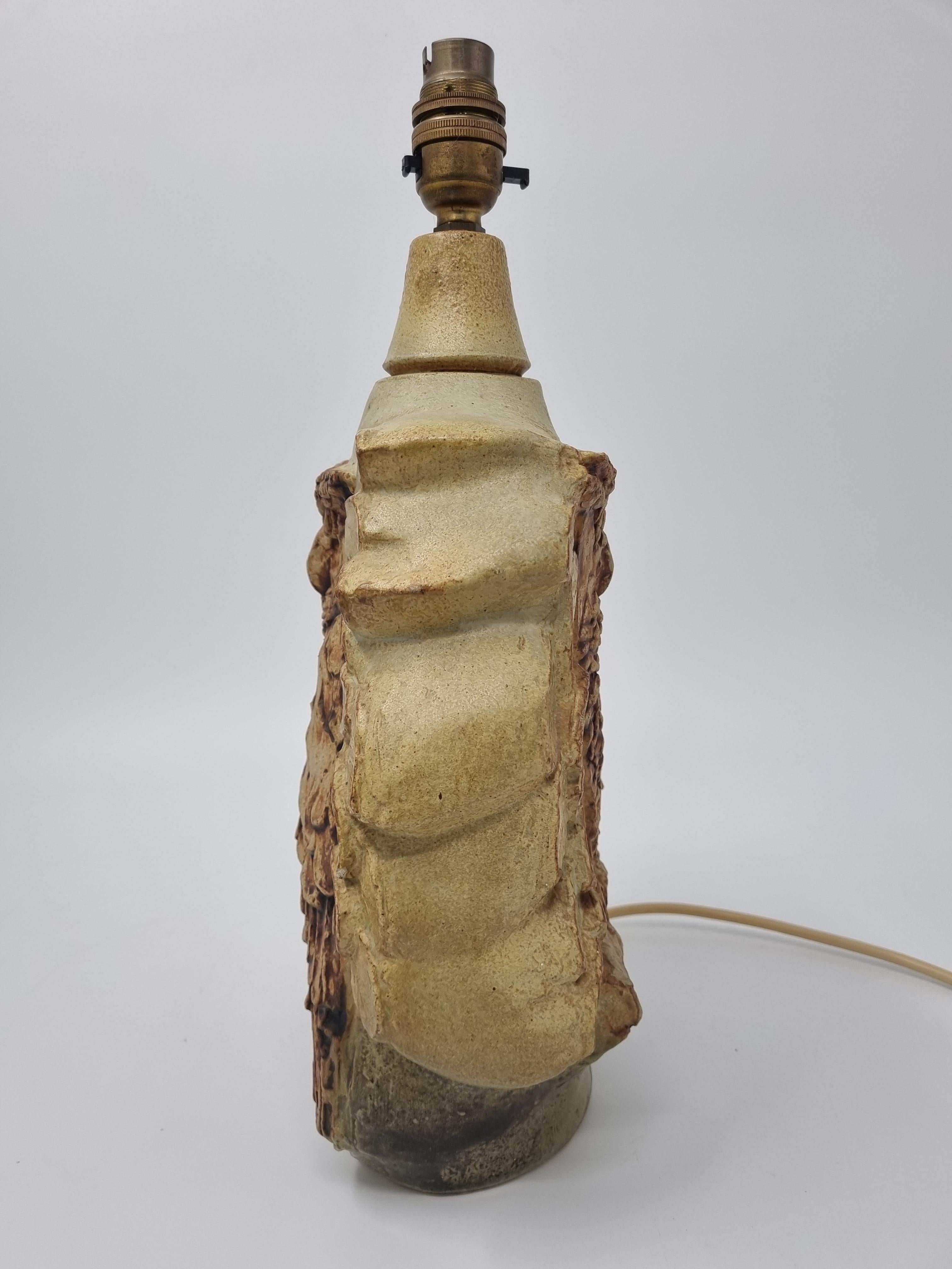 Bernard Rooke Studio-Keramiklampe, ca. 1970er Jahre (Moderne der Mitte des Jahrhunderts) im Angebot