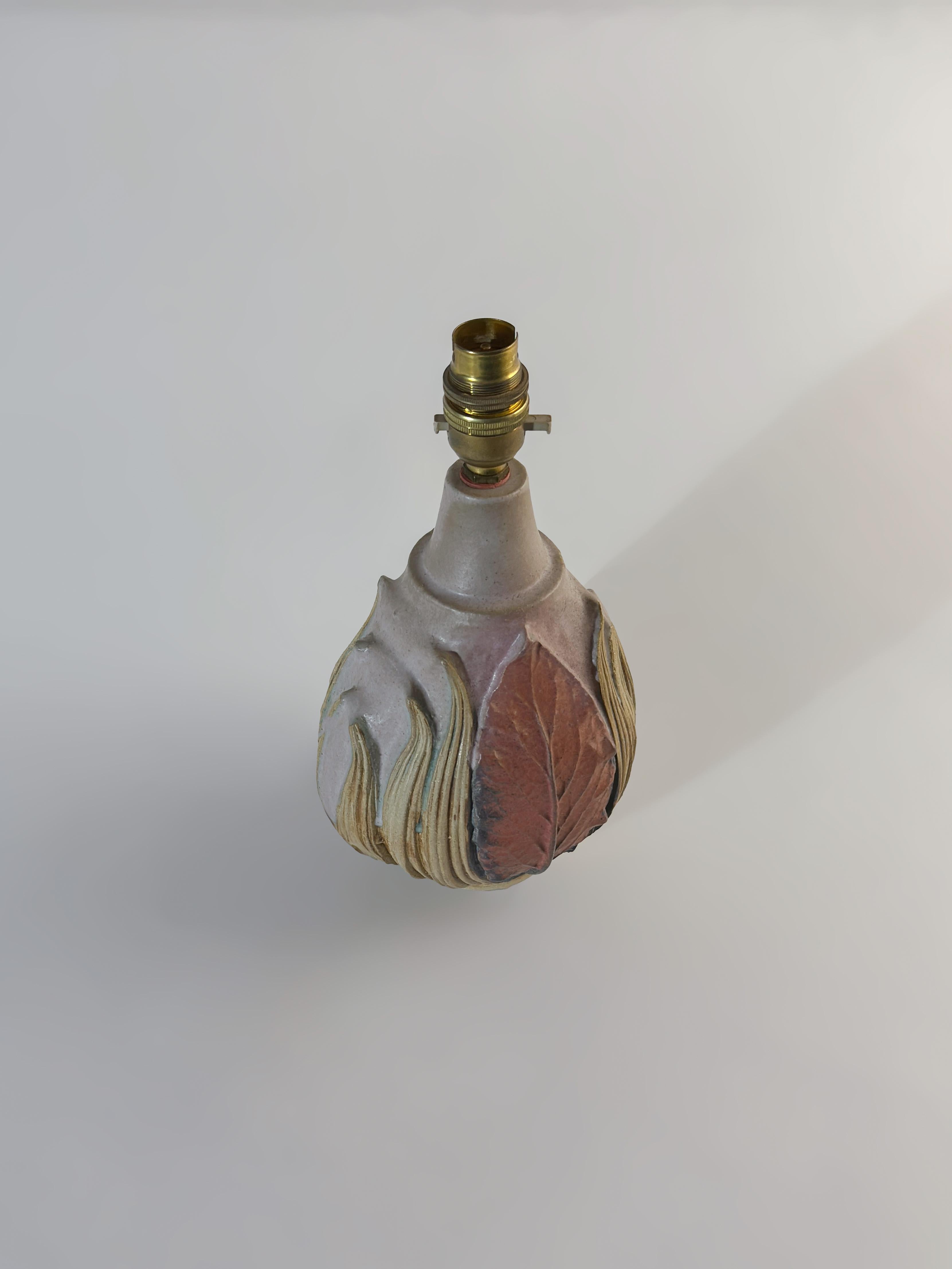 Keramik-Tischlampe von Bernard Rooke, ca. 1960er Jahre (Gebrannt) im Angebot