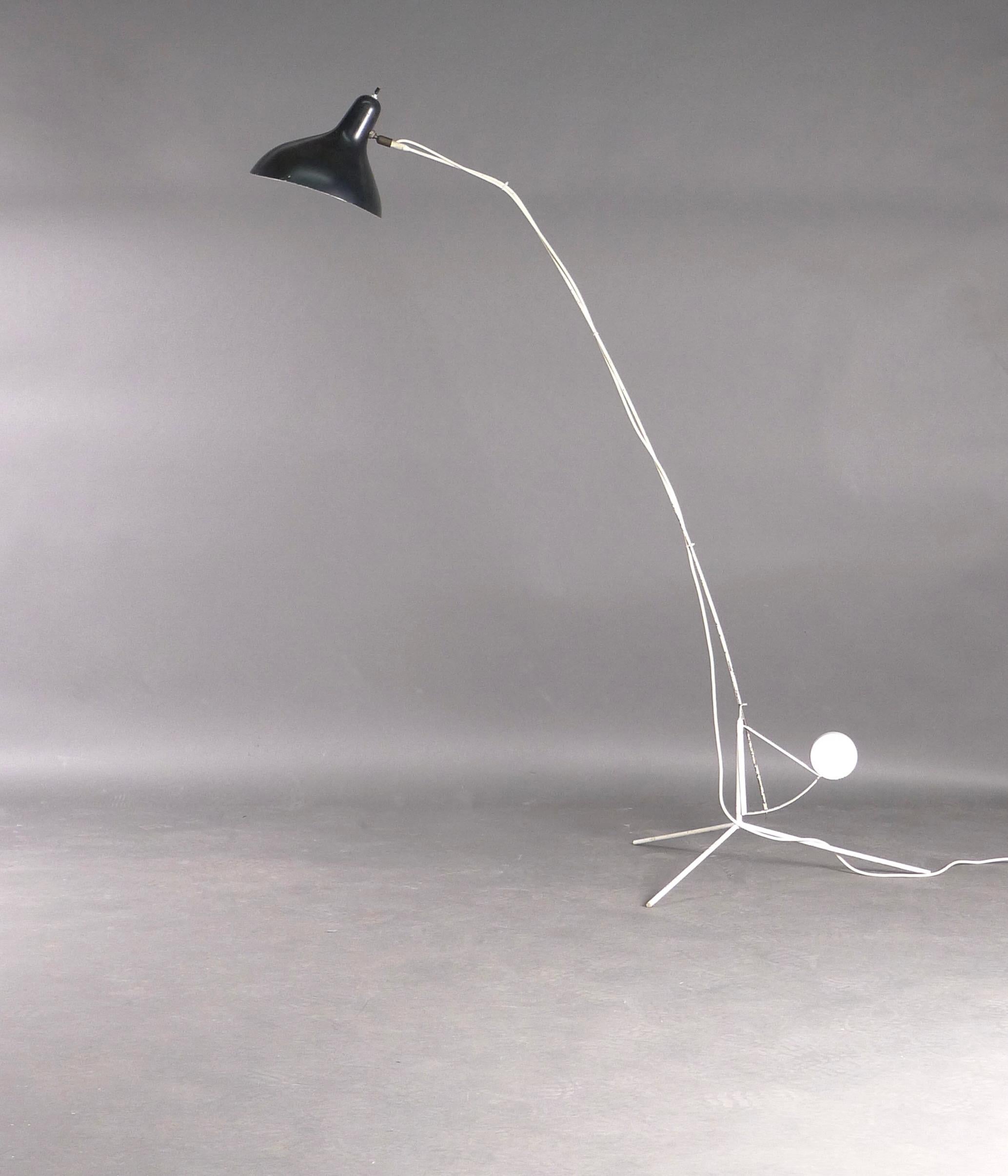 Autrichien Bernard Schottlander, lampadaire Mantis, modèle BS1B, J T Kalmar, original des années 1950 en vente