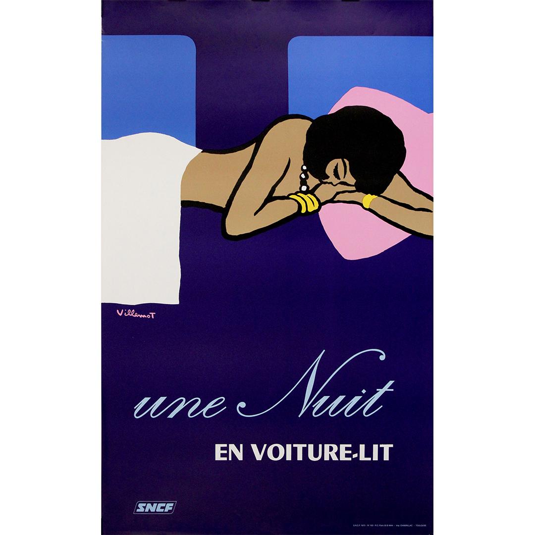 Avec quelques lignes audacieuses et des blocs de couleurs saturées, Bernard Villemot distille l'essence de la sensualité et de la sérénité dans cette affiche emblématique de 1973 pour le service des wagons-lits de la SNCF. Intitulée Une Nuit en