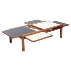 Bernard Vuarnesson Bellato Couchtisch mit blau-weißen Wendeplatten, 1970er Jahre