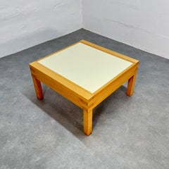 Bernard Vuarnesson early PAR4 coffeetable for Bellato Italy, 1970's.