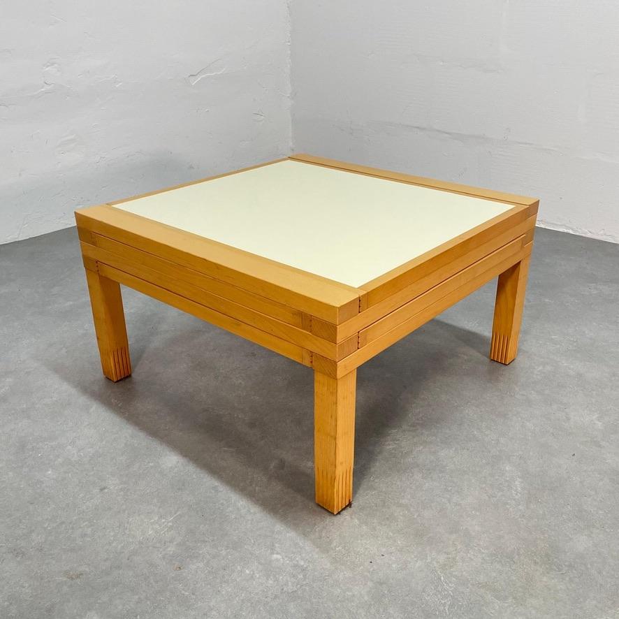 Bernard Vuarnesson early PAR4 coffeetable for Bellato Italy, 1970's. 1