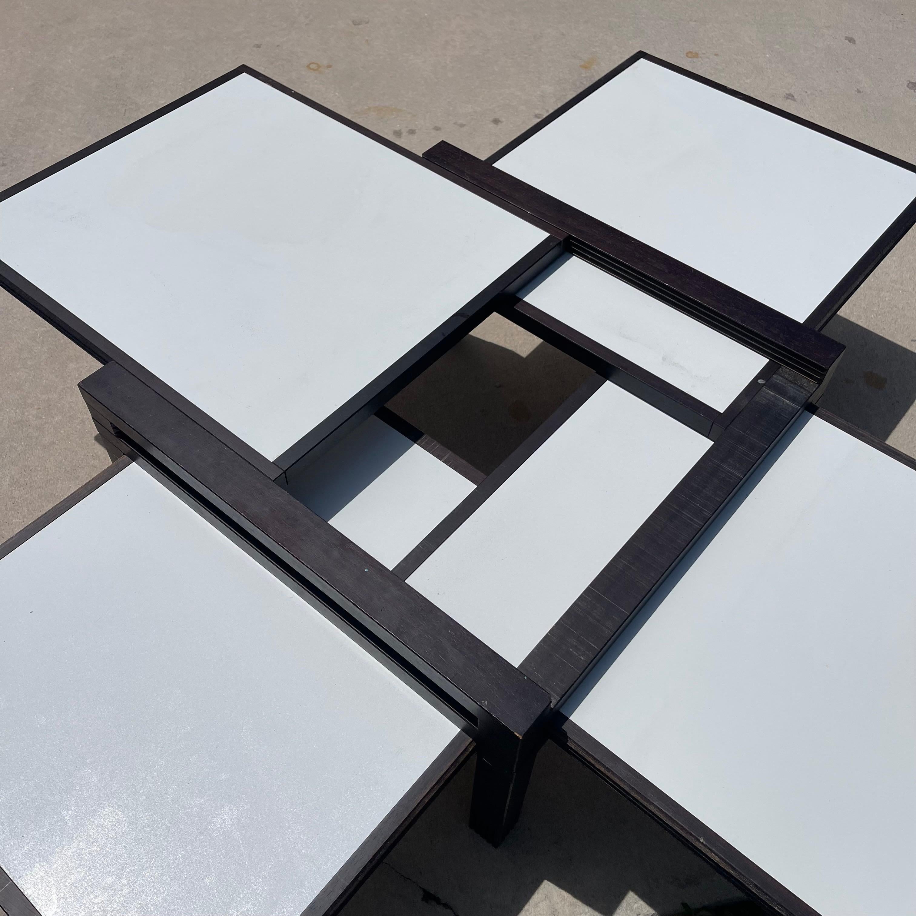 Fin du 20e siècle Table basse hexagonale en bois stratifié Bernard Vuarnesson, années 1980 en vente