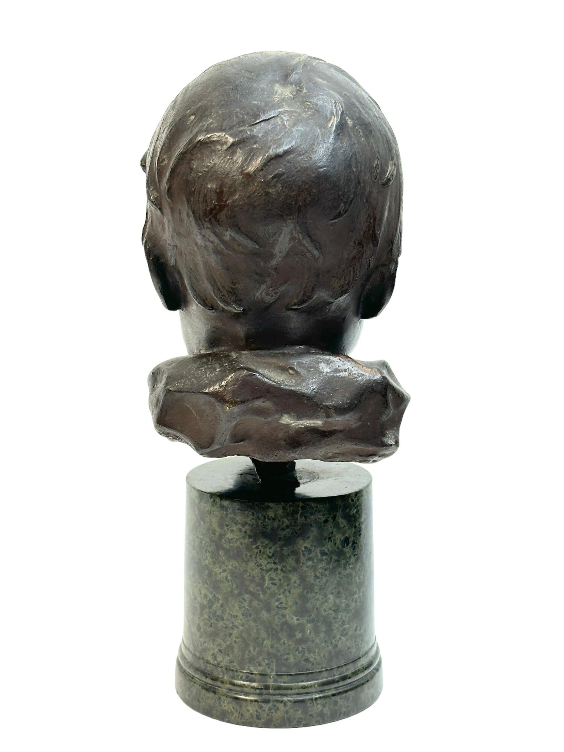 Art déco Buste de sculpture en bronze sur base en marbre Bernardo Balestrieri, Italie en vente