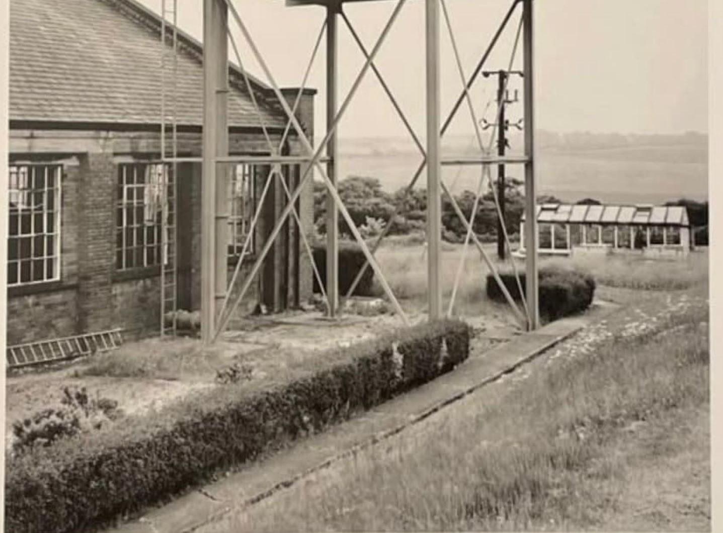Wasserturm Kirkhamgate By Bernd and Hilla Becher For Sale 3