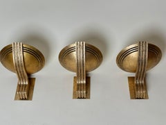 Lampada da parete Bernd Beisse 'Olympia' in oro - Raro design scultoreo Art Deco