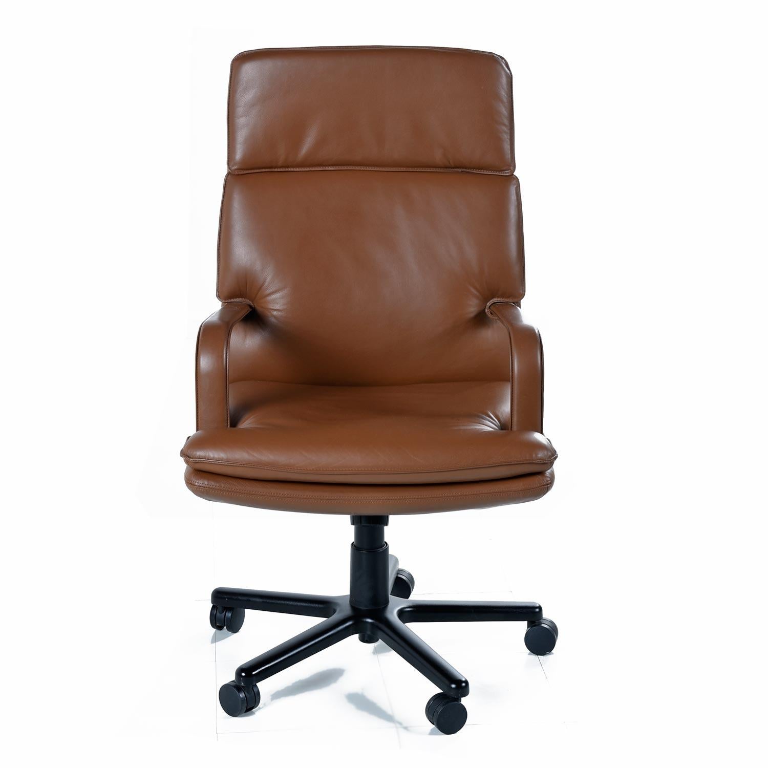 Contemporary Bernd Munzebrock for Geiger-Brickel Bristol Leather Attaché Chair