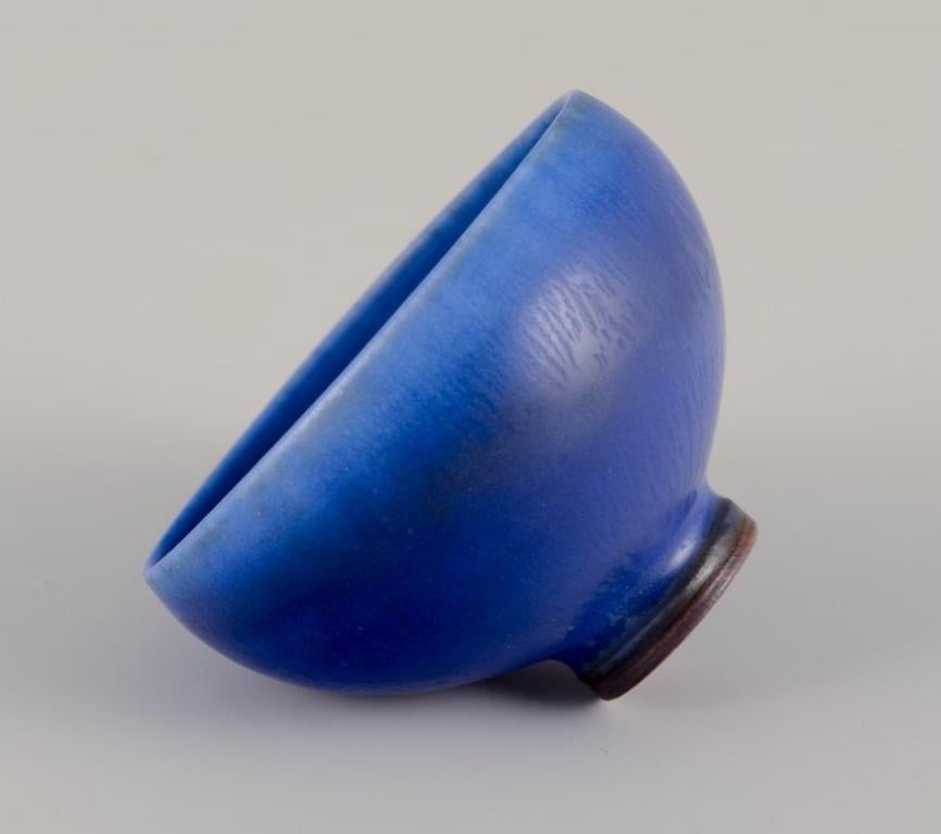 Scandinavian Modern Berndt Friberg (1899-1981) for Gustavsberg Studio. Miniature bowl in blue glaze For Sale