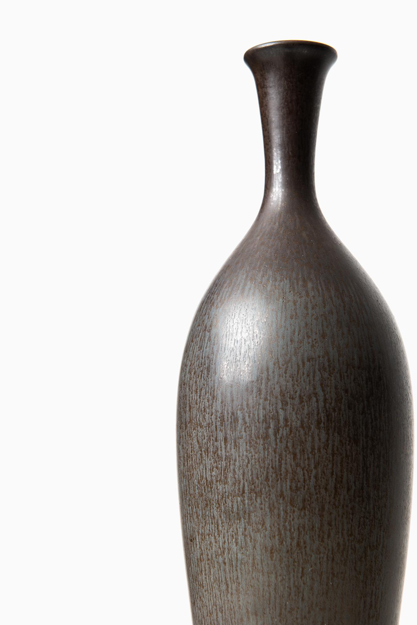 Berndt Friberg Ceramic Vase by Gustavsberg in Sweden In Excellent Condition For Sale In Limhamn, Skåne län