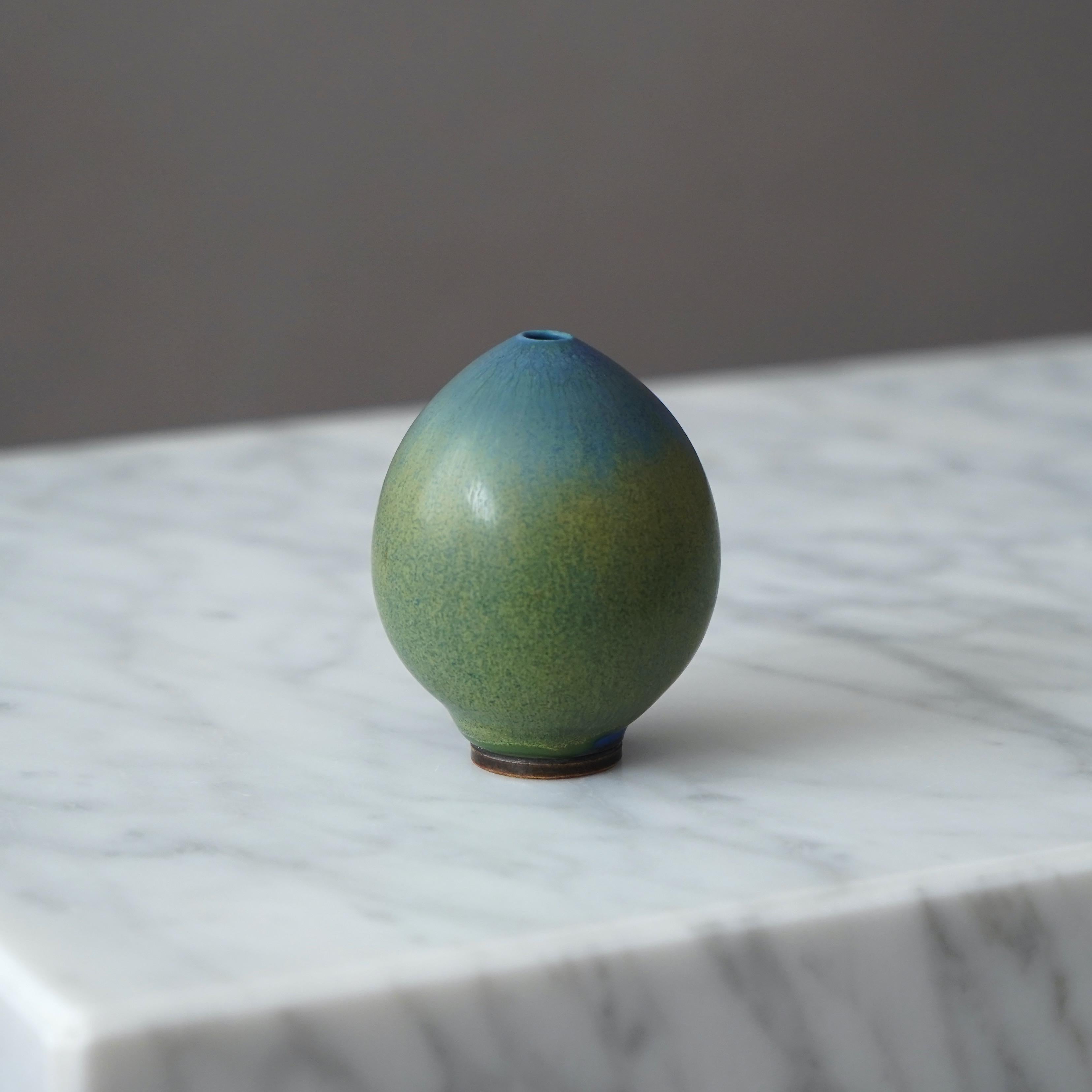 Berndt Friberg, Vaso in gres a forma di uovo, Studio A, Svezia, 1965 in vendita 3