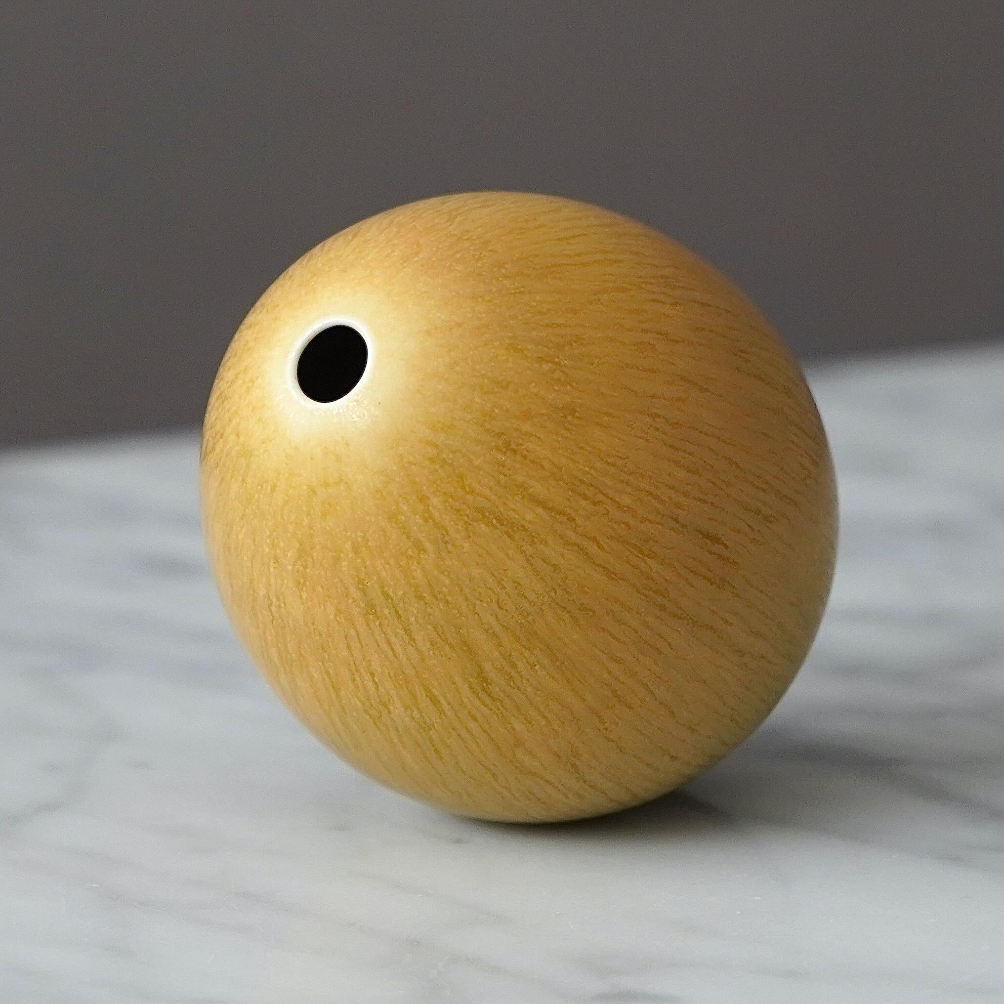 Svedese Berndt Friberg, Vaso in gres a forma di uovo, Studio A, Svezia, 1969 in vendita