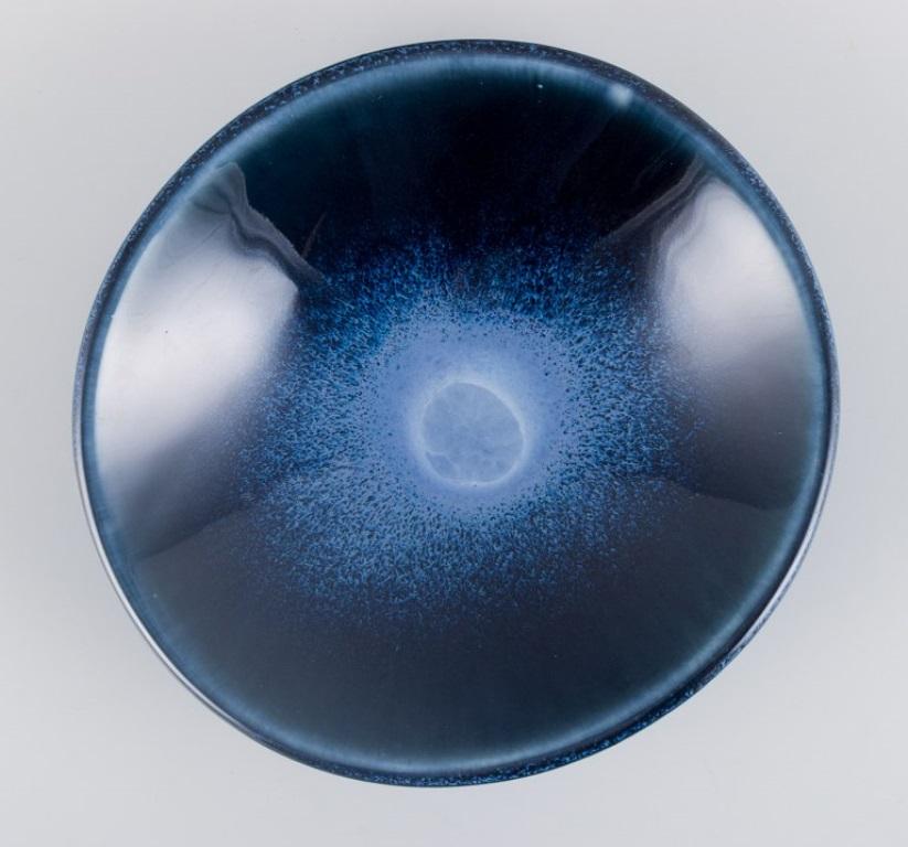 Berndt Friberg for Gustavsberg. Ceramic bowl in blue tones.
Produced in the 1960s.
Marked with the manufacturer's mark.
In perfect condition.
Dimensions: Diameter 16.8 cm x Height 3.7 cm.