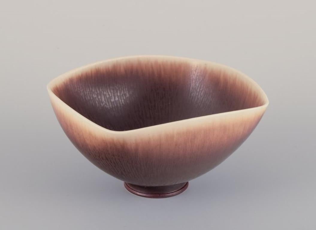 Berndt Friberg for Gustavsberg Studio. Ceramic bowl with brown-toned glaze. For Sale