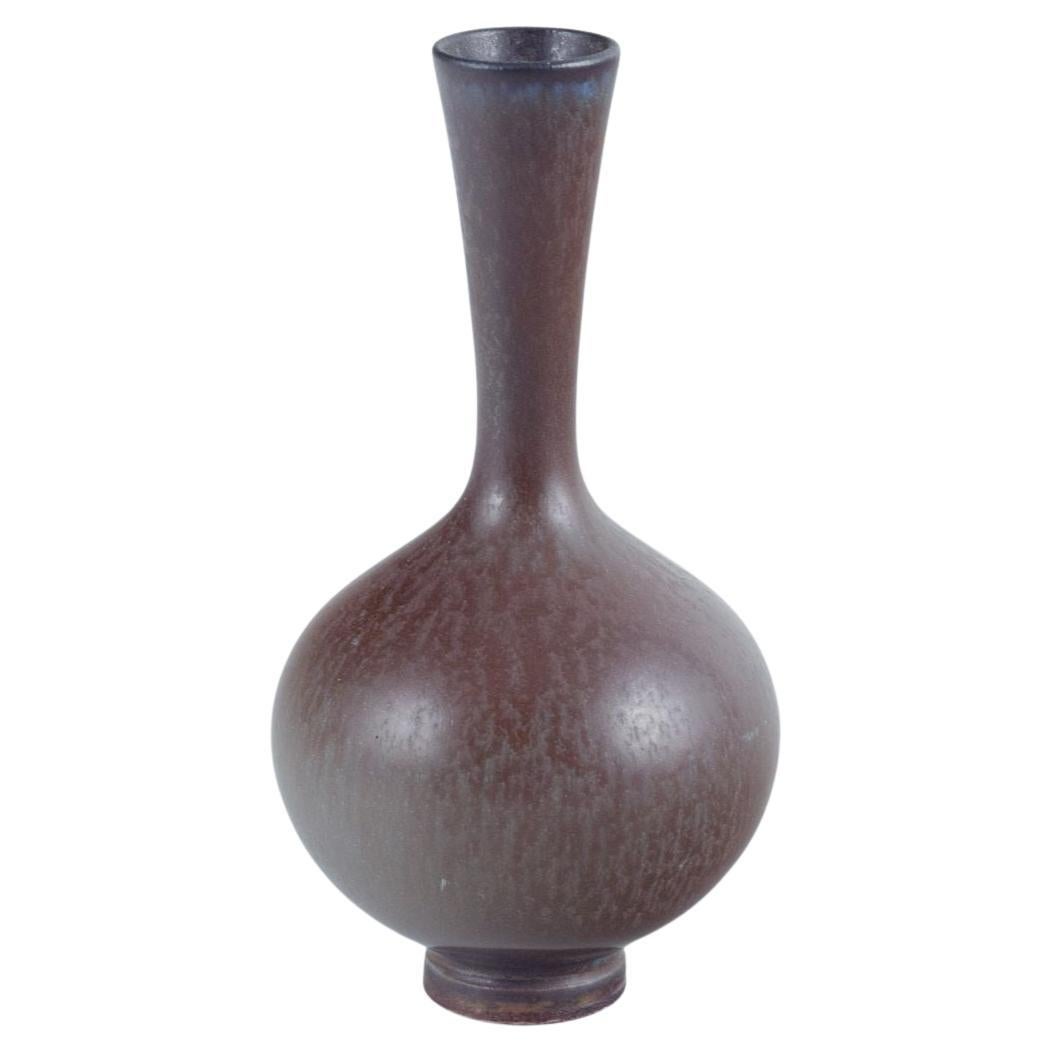 Berndt Friberg per lo Studio A. Gustavsberg. Vaso in miniatura in ceramica. Ca. 1960s