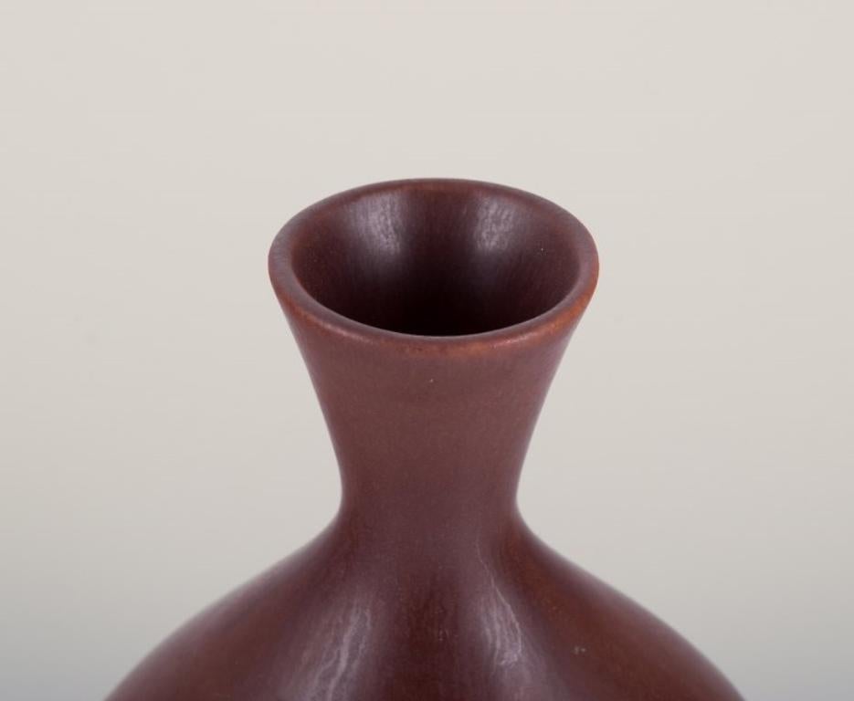 Glazed Berndt Friberg for Gustavsberg, Sweden. Ceramic vase with brown glaze For Sale