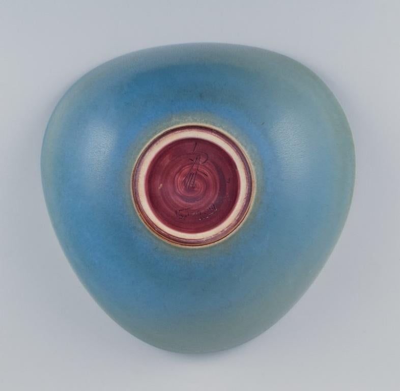 Mid-20th Century Berndt Friberg for Gustavsberg, Sweden. Large ceramic bowl in blue-green tones For Sale
