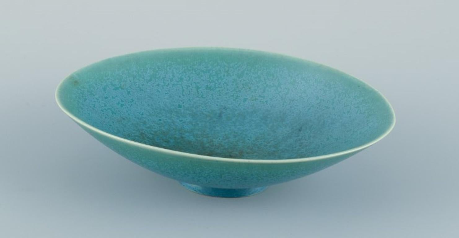 Swedish Berndt Friberg for Gustavsberg, Sweden. Oval ceramic bowl in eggshell glaze For Sale