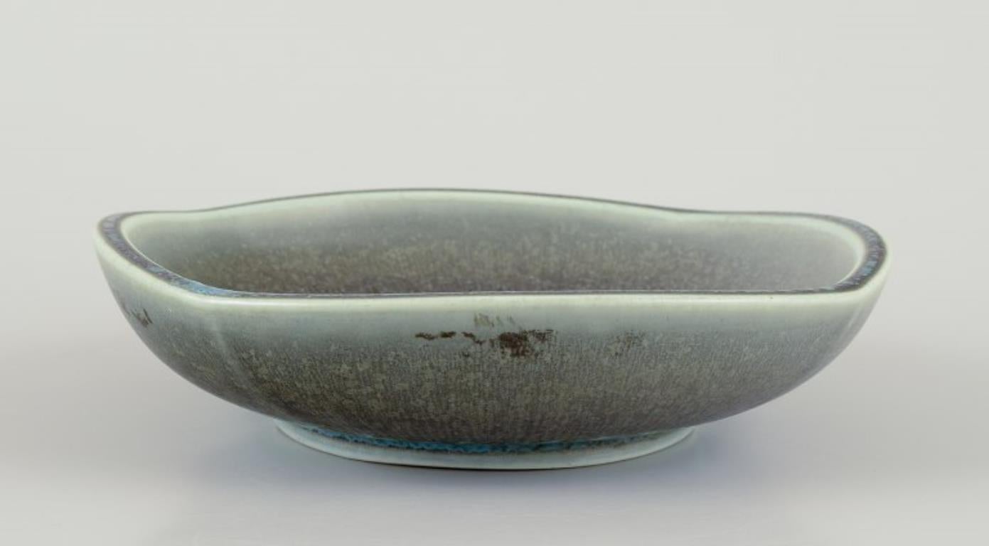 Berndt Friberg (1899-1981) per Gustavsberg, Svezia.
Ciotola in ceramica 